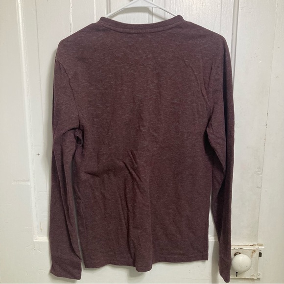 Men’s Structure maroon long sleeve tee with button neck size small - Picture 2 of 3